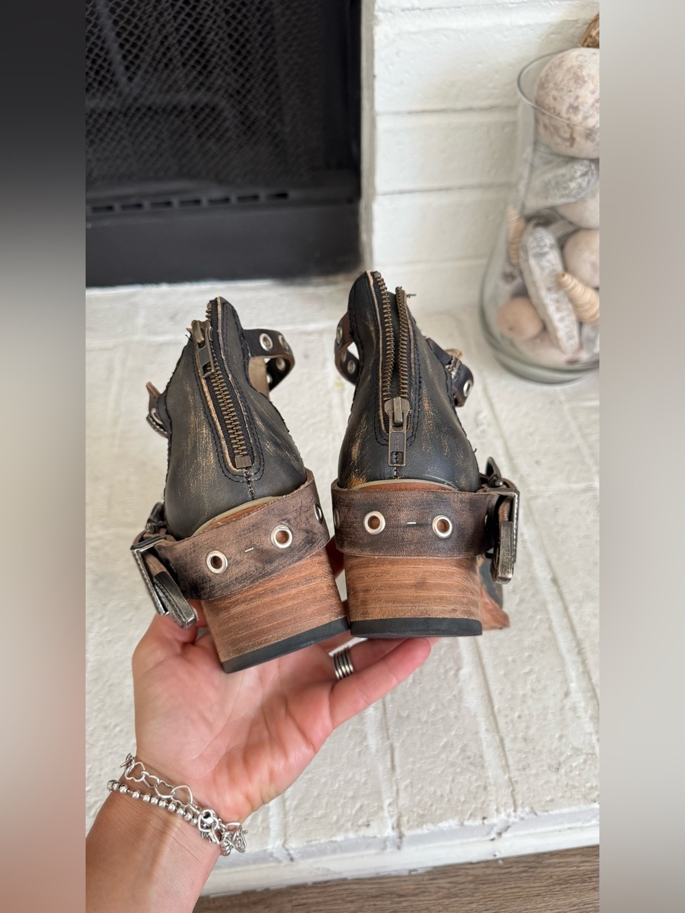 Freebird by Steven Leather Harness Ankle Boots Distressed Black Brown Size 9 - Picture 11 of 11